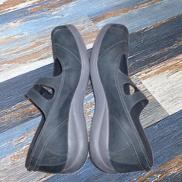 Womens Black Leather Mary Jane Shoes Sz 9 - Picture 4 of 8